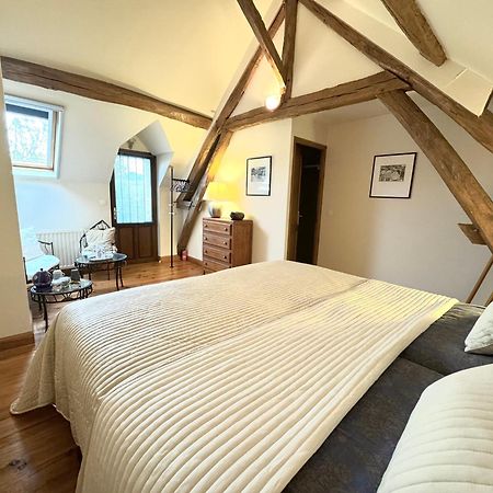 Le Moulin D Olivet Bed & Breakfast Orbigny Bagian luar foto